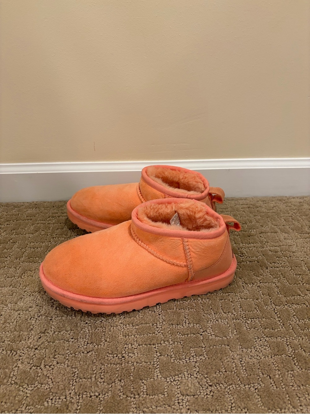 Ugg Mini Boots Size 7